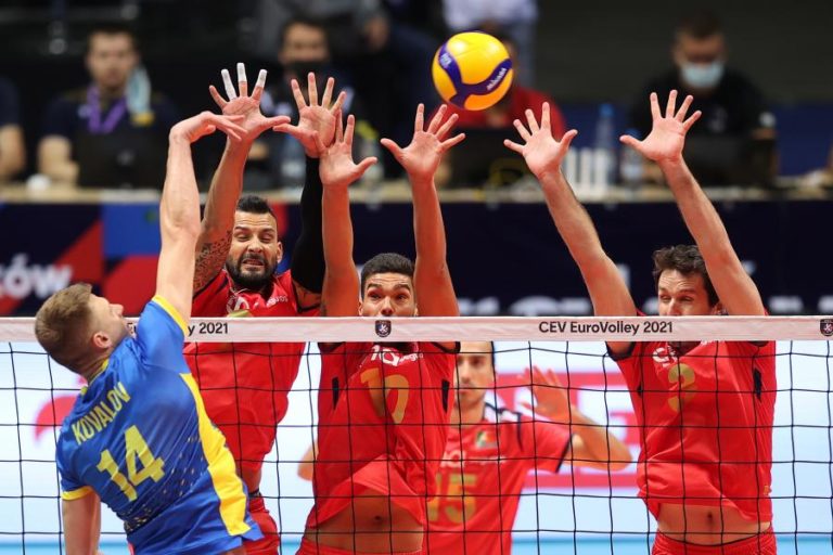 Voleibol/Europeu: Portugal perde com Ucrânia e compromete ‘oitavos’