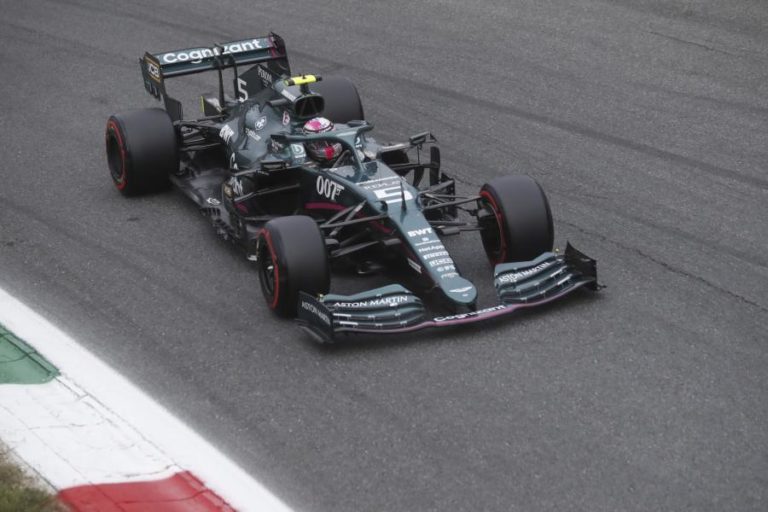 Sebastian Vettel e Lance Stroll renovaram pela Aston Martin