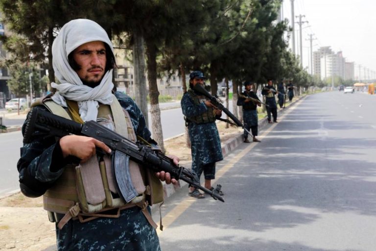 Afeganistão: Retomados voos humanitários da ONU para Cabul