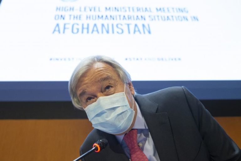 Guterres diz que Afeganistão vive “horas difíceis” e precisa de ajuda global