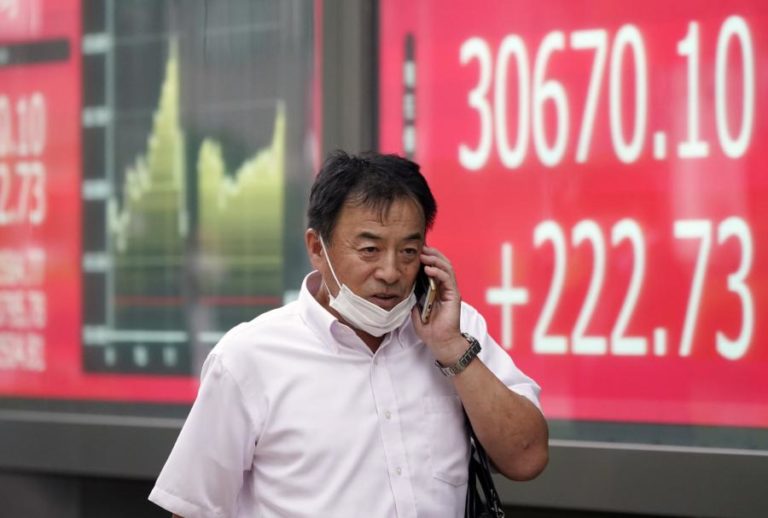 Bolsa de Tóquio abre a ganhar 1,66%