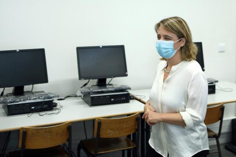 BE acusa Governo de criar “Simplex” para licenciar mais estufas e contentores em Odemira