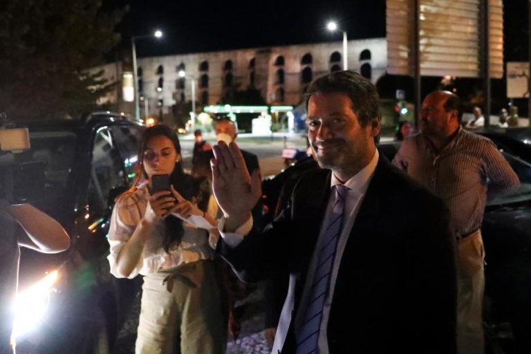 Autárquicas: Ventura diz que PSD está “igual” ao PS e desafia Rio a justificar atraso no interior