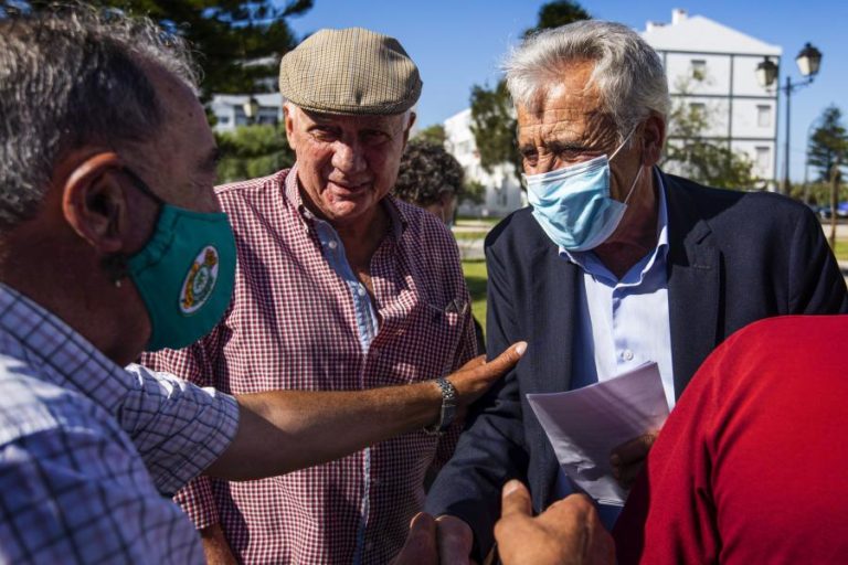 Jerónimo acusa PS de usar aparelho do Estado para conquistar votos
