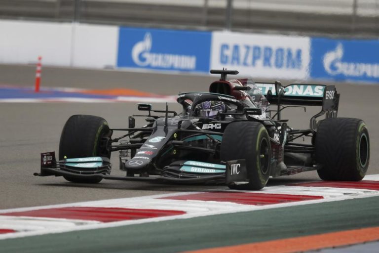 Vitória 100 de Hamilton no GP da Rússia vale liderança do Mundial de Fórmula 1
