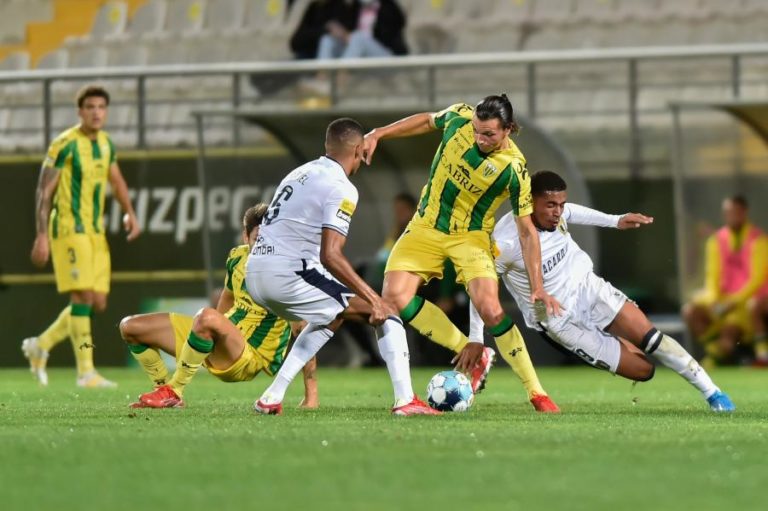 Tondela vence Famalicão e interrompe série de cinco derrotas seguidas