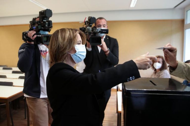 Autárquicas: Catarina Martins pede que “ninguém fique em casa” em eleições determinantes