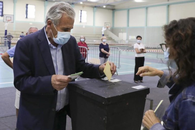 Autárquicas: Jerónimo encoraja eleitores a aproveitarem desconfinamento para votar