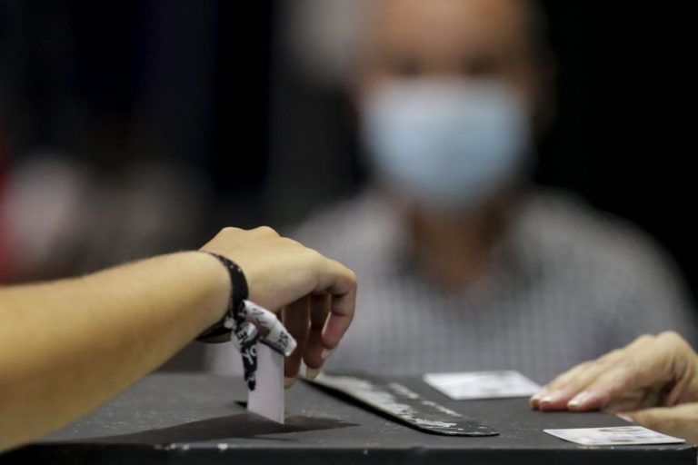 Autárquicas: Mesas de voto encerraram às 20:00 no continente e na Madeira