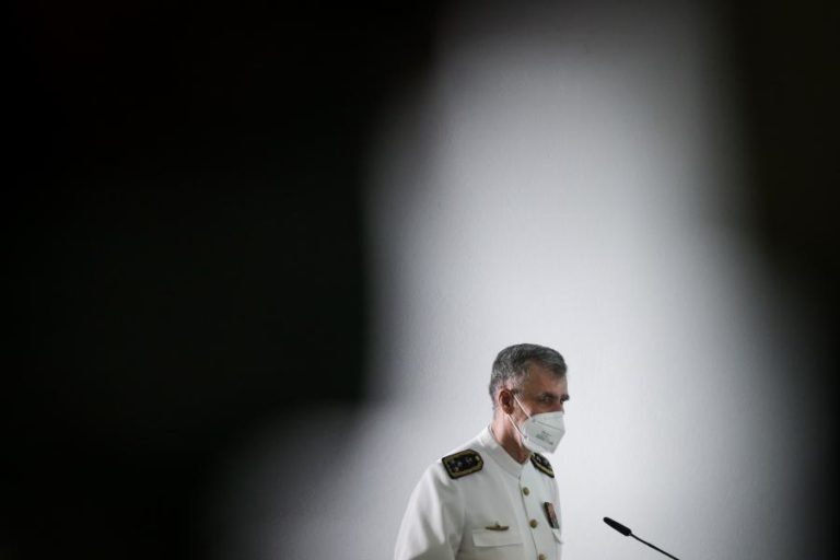 Vacinação contra a gripe será coordenada por coronel do exército