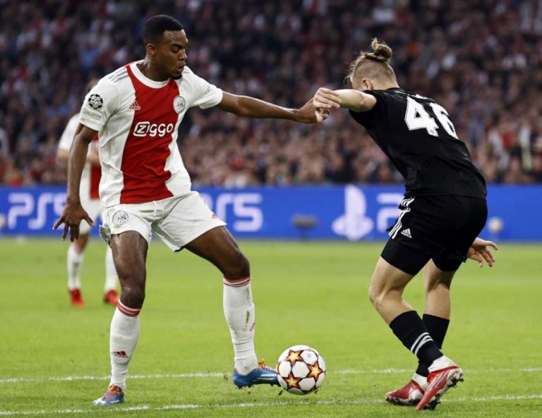 Ajax soma segund triunfo na Liga dos Campeões, Inter continua sem ganhar