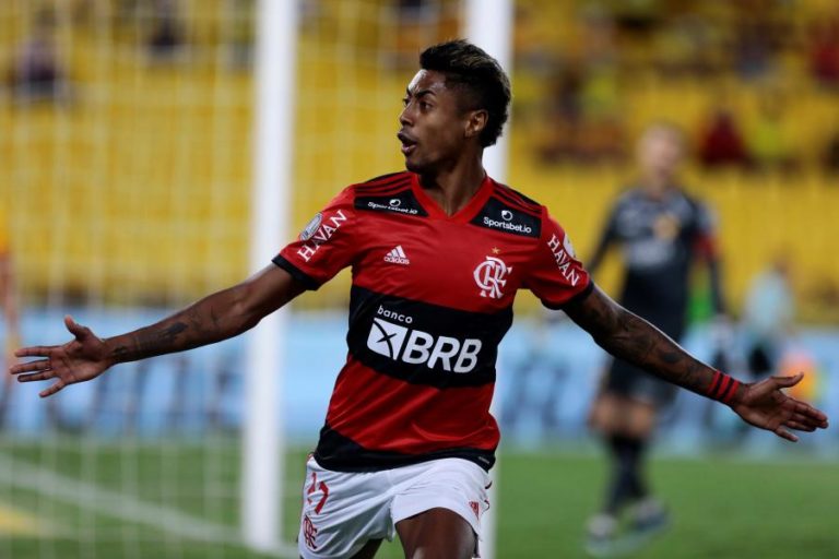 Bruno Henrique coloca Flamengo na final da Taça Libertadores com Palmeiras