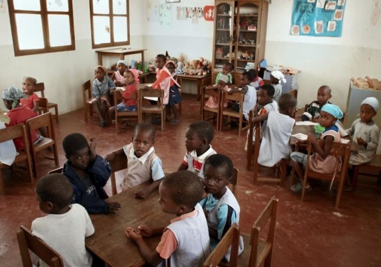 130 mil alunos regressam às escolas em Cabo Verde com possibilidade de aulas aos sábados