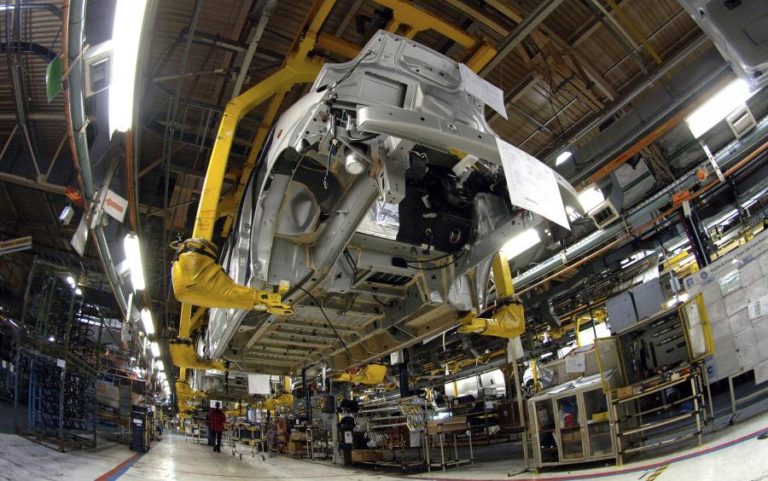 Setor dos componentes para automóveis pode perder quatro mil empregos em 2021