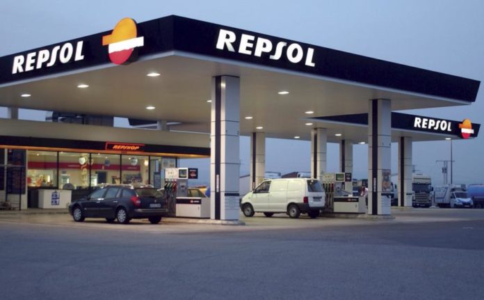12197476.jpg