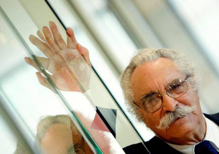 Morreu o poeta Fernando Echevarría