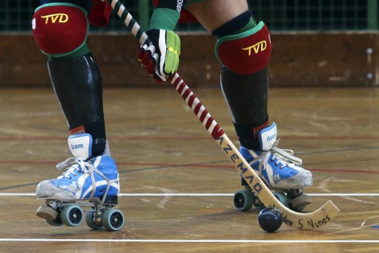 Seleção portuguesa feminina de hóquei em patins goleia Inglaterra no Europeu