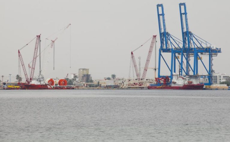 Duas empresas concorrem para a gestão e exploração do terminal do porto do Lobito