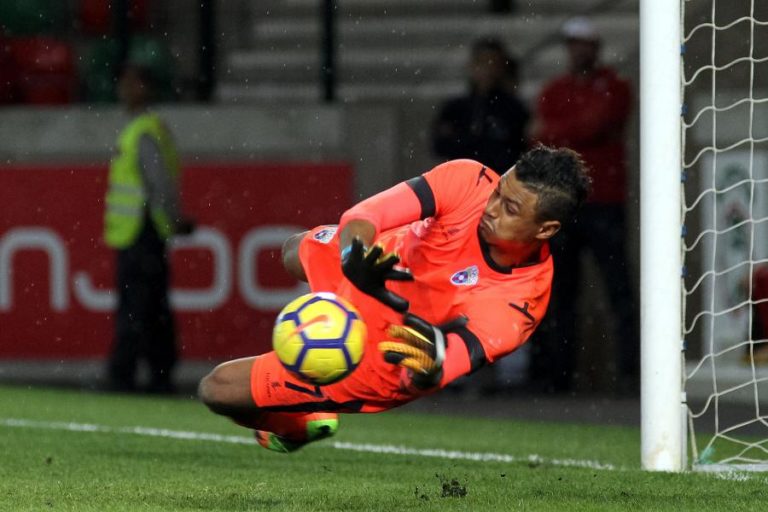 Estrela da Amadora contrata guarda-redes italiano Francesco Anacoura