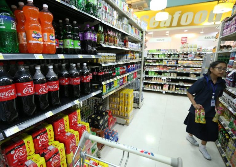 Despedimentos na Coca-Cola visam aumentar lucros de “multinacional sem escrúpulos” — SINTAB