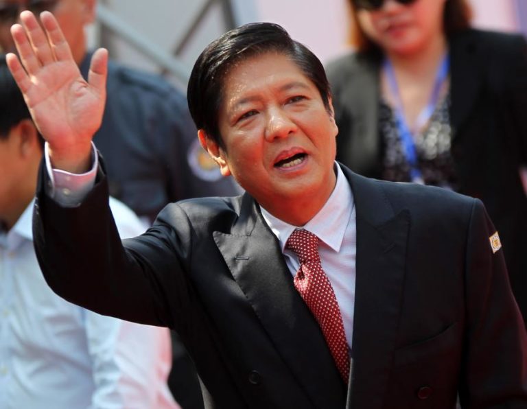 Filho do ditador Ferdinand Marcos vai candidatar-se à presidência das Filipinas