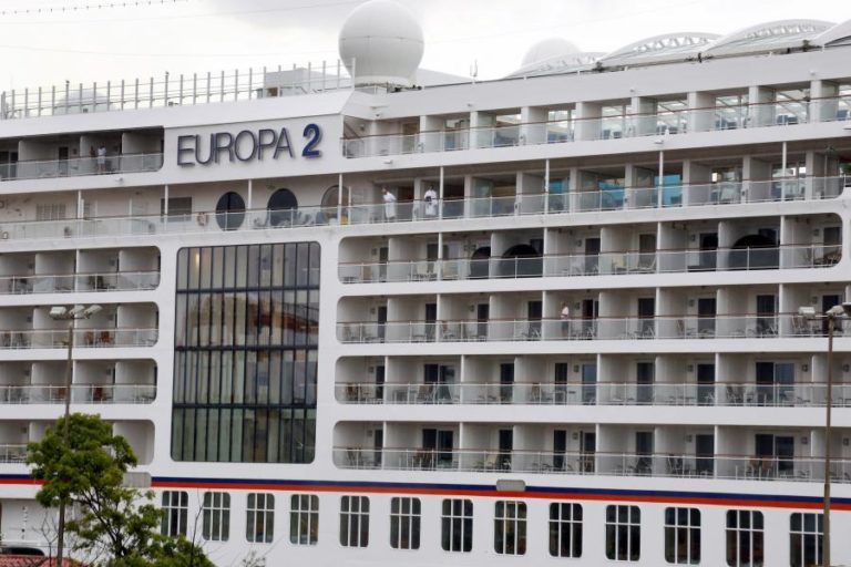 Primeiro navio de cruzeiro em 19 meses chegou hoje em Cabo Verde com turistas