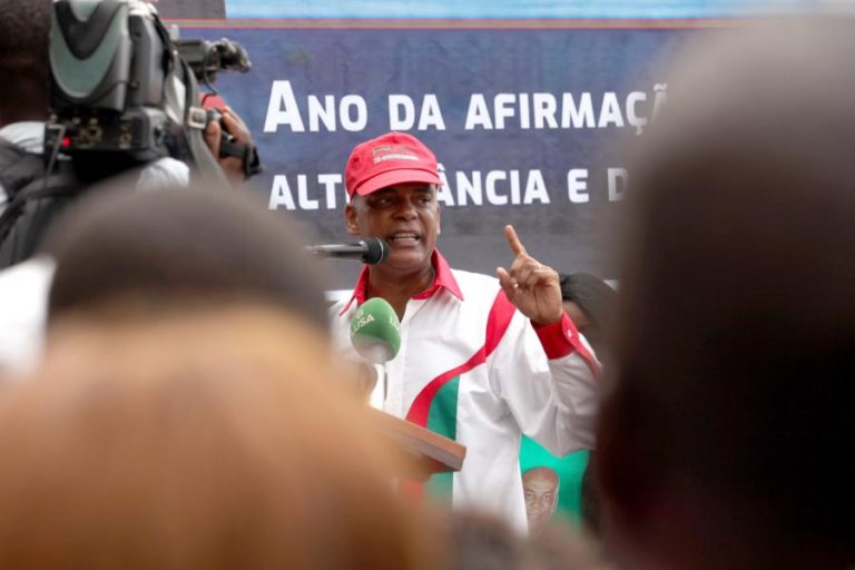 Lider da UNITA diz que MPLA esta “desesperado” e manipula “sem limites” as instituições