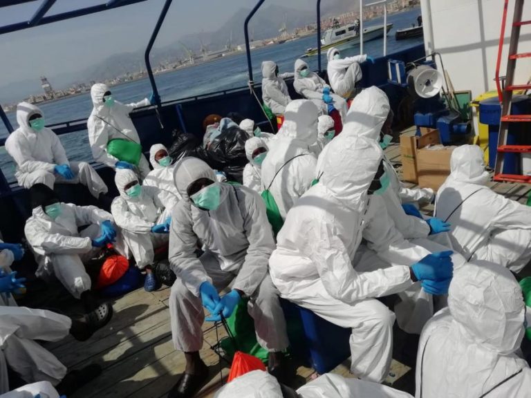 Migrações: “Aita Mari” autorizado a desembarcar 105 pessoas na Sicília