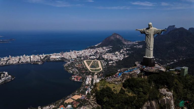 Cristo Redentor comemora 90 anos como símbolo do Brasil
