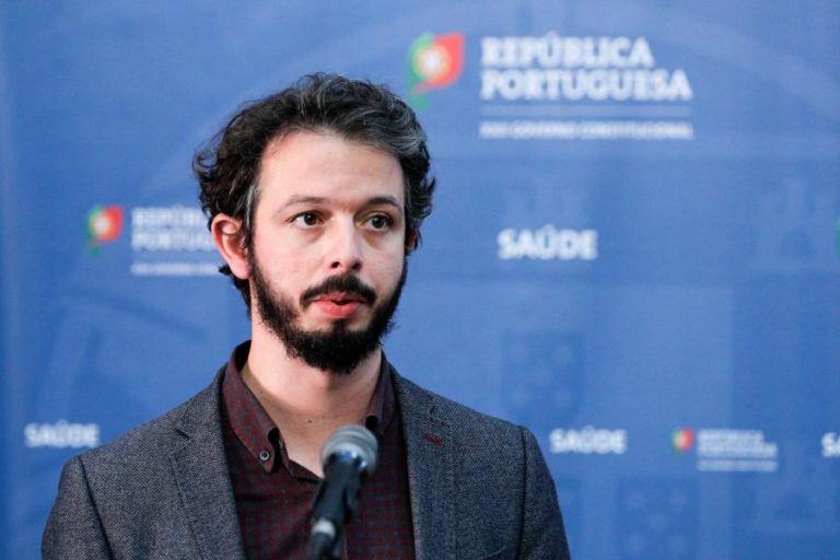 BE pede audição urgente de Marta Temido sobre falta de profissionais no SNS