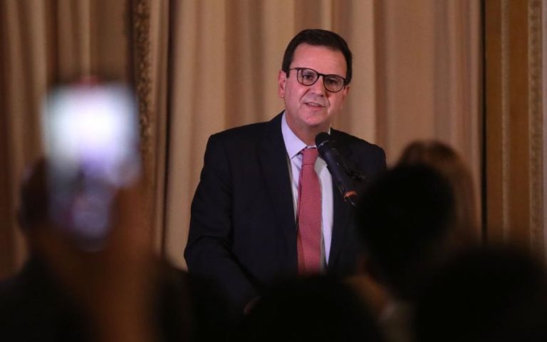 Covid-19: Prefeito do Rio de Janeiro elogia regresso de passaporte sanitário na cidade