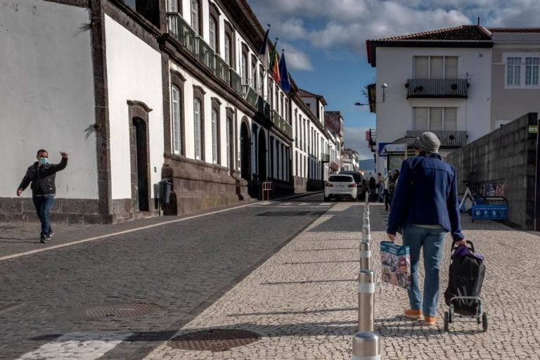 Covid-19: Açores deixam de associar medidas restritivas a níveis de risco