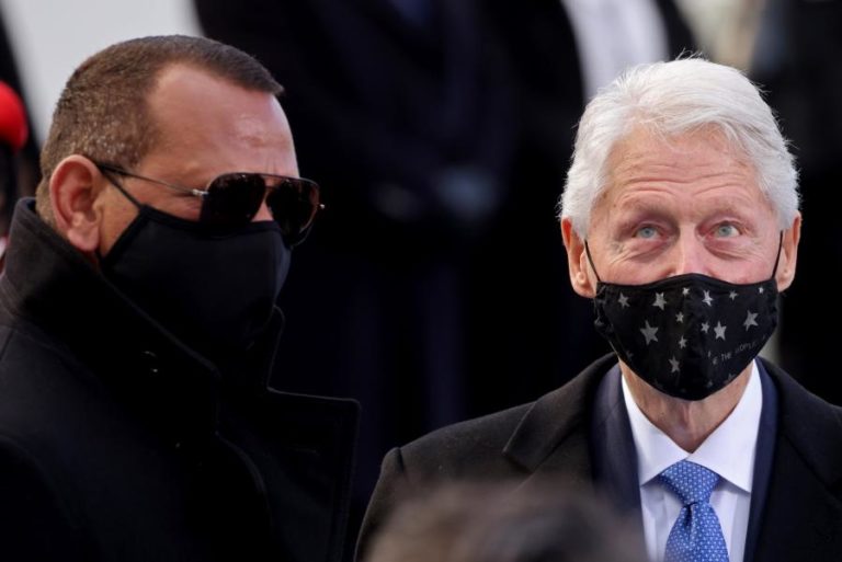 Antigo Presidente dos EUA Bill Clinton hospitalizado – porta-voz