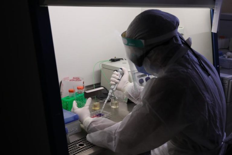 Angola e Portugal assinam protocolo para combater crime de contrafação de medicamentos