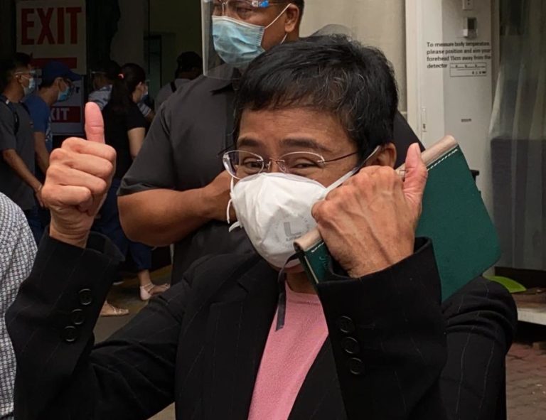 Maria Ressa dedica Prémio Nobel a Paz a todos os jornalistas