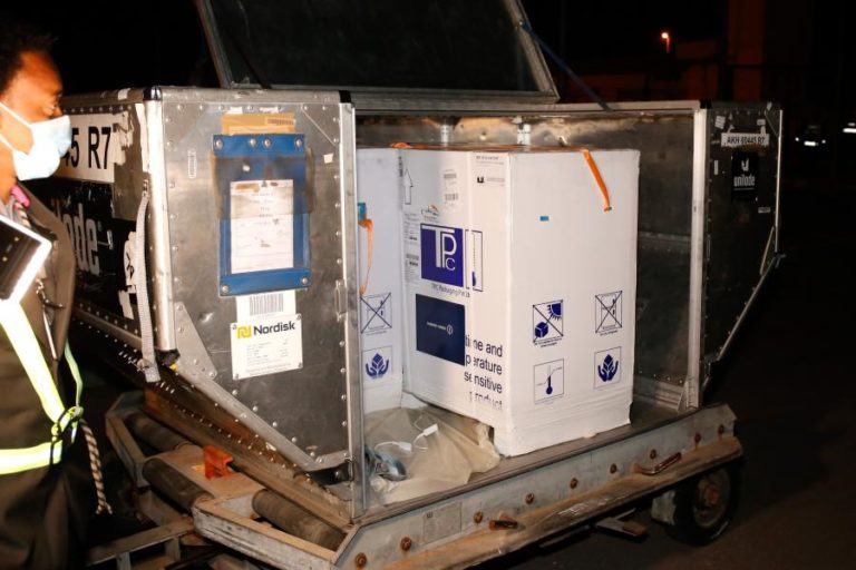 Covid-19: Cabo Verde já tem praticamente as doses de que precisa para vacinar adultos