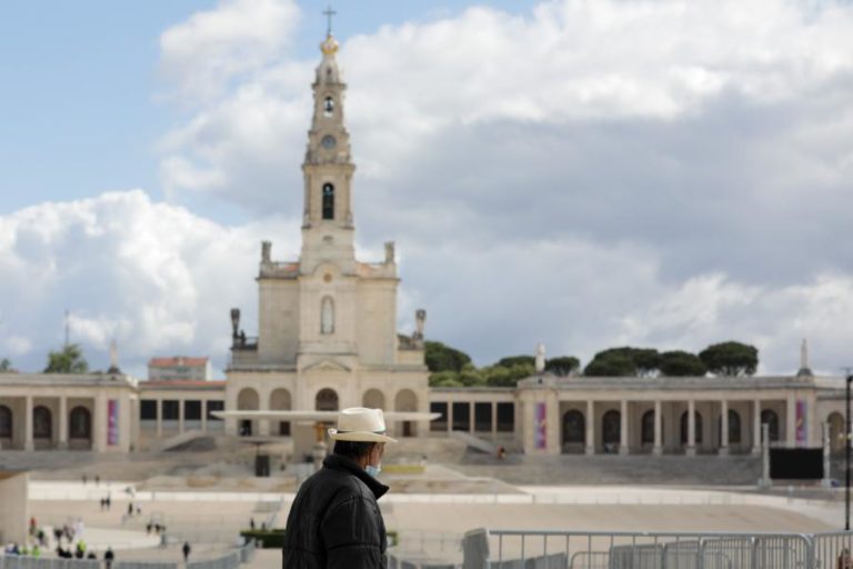 Peregrinação de outubro com perspetiva de multidão no Santuário de Fátima