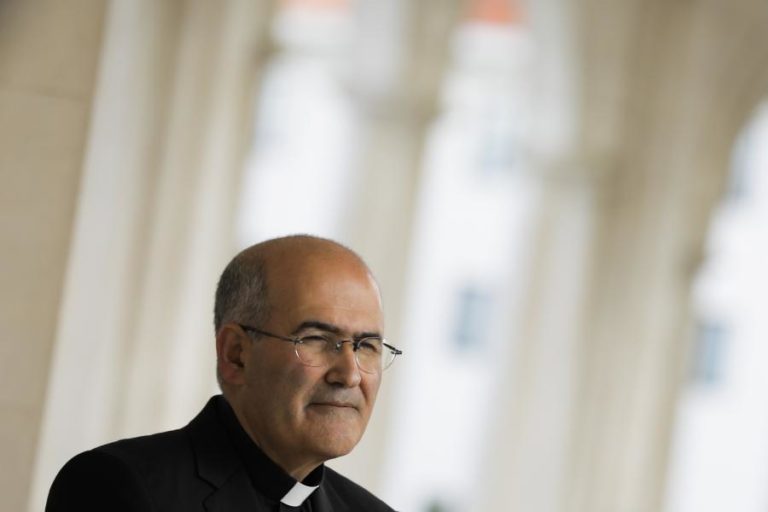 Novo livro de poesia de José Tolentino Mendonça faz “Introdução à Pintura Rupestre” desde a infância