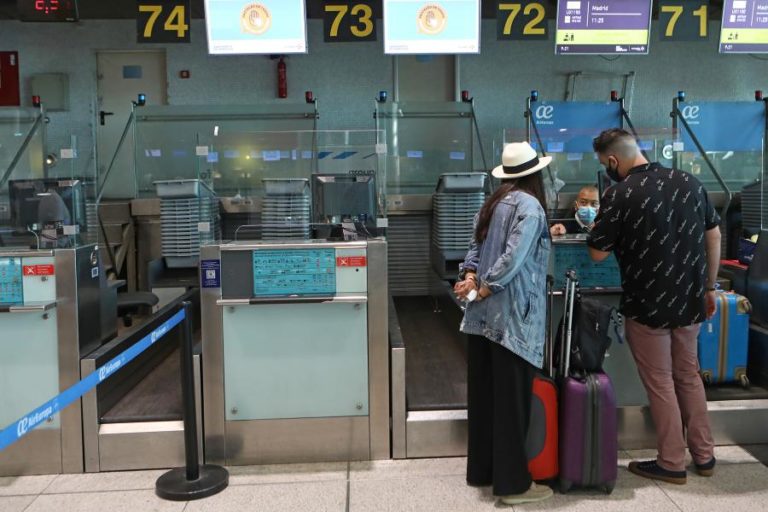 Transporte aéreo sobe em agosto, mas fica ainda 40% abaixo do período pré-pandemia – INE