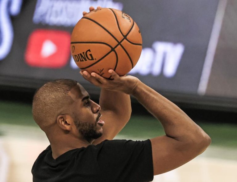 Chris Paul é o primeiro jogador da NBA a superar 20.000 pontos e 10.000 assistências