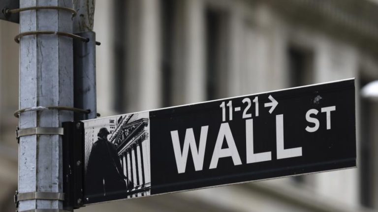 Wall Street dá sinais de pessimismo no início da sessão