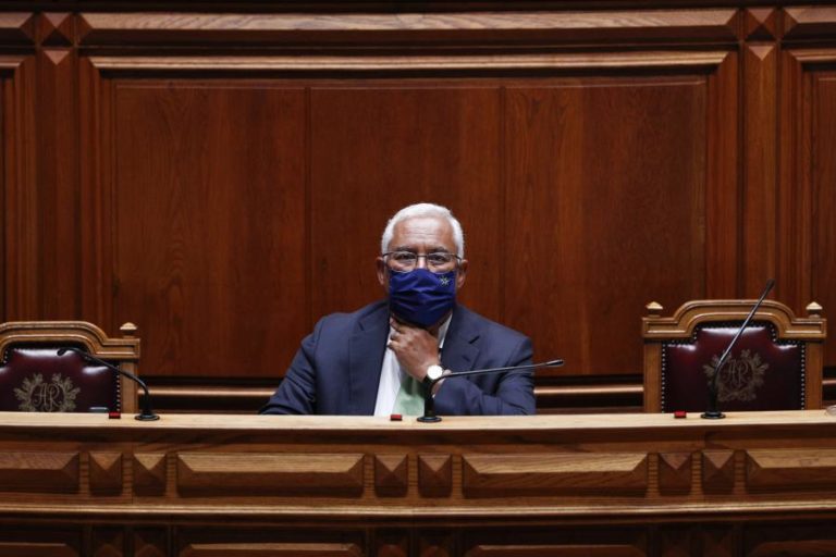 Costa quinta-feira no parlamento com discurso centrado na recuperação pós-pandemia