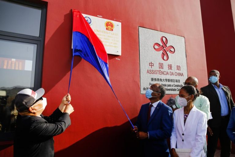 Autorizado curso de Língua, Literatura e Cultura Chinesa na Universidade de Cabo Verde