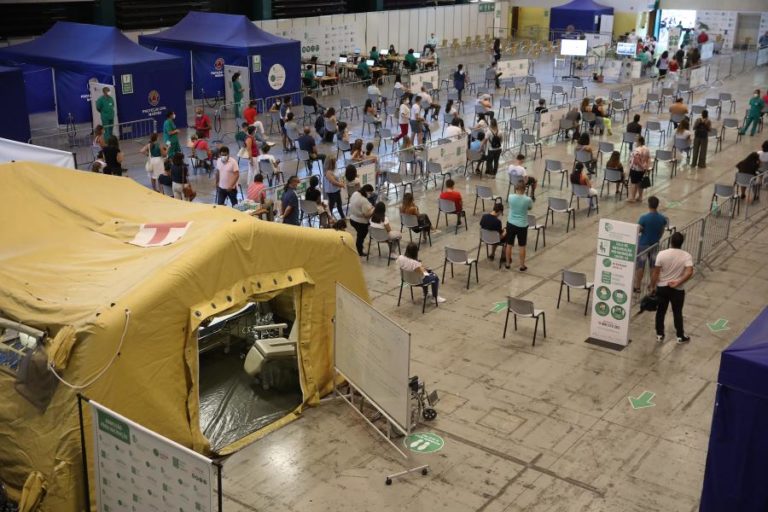 Covid-19: Madeira tem 98% da população com mais de 50 anos vacinada