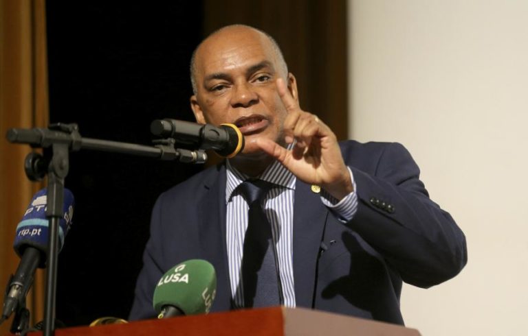 Presidente da UNITA “absolutamente tranquilo” sobre suposta anulação do seu mandato no Constitucional (C/VÍDEO, ÁUDIO E FOTOS)