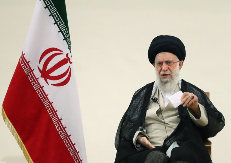 Irão pede reconsideração dos acordos de normalização com Israel – Khamenei