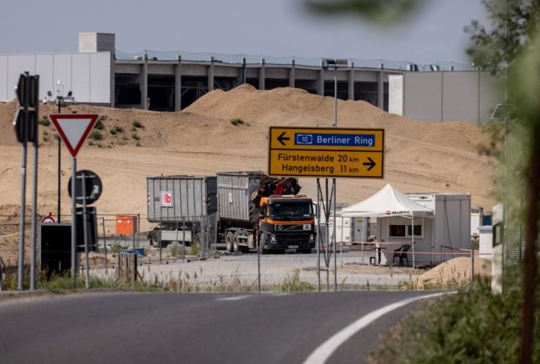 Berlim baixa para 2,6% previsão de crescimento económico da Alemanha este ano
