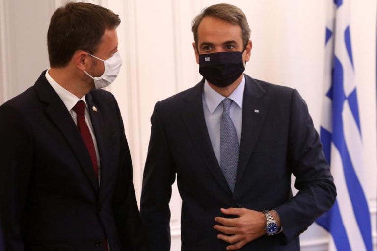 Migrações: Governo grego reclama ter esmagado redes ilegais