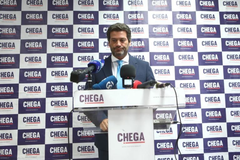 Ventura corta relações com CDS por ter marcado congresso na mesma data que o do Chega