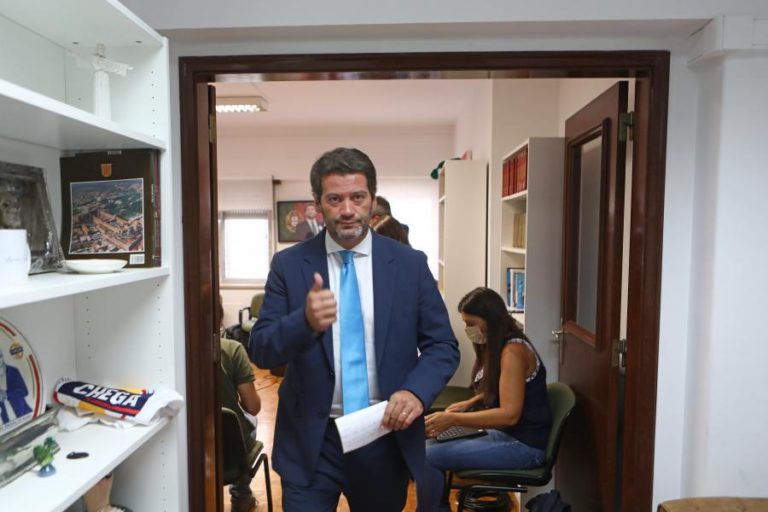 Ventura recandidata-se à liderança do Chega pedindo que se afastem de vez “apelos de moderação”